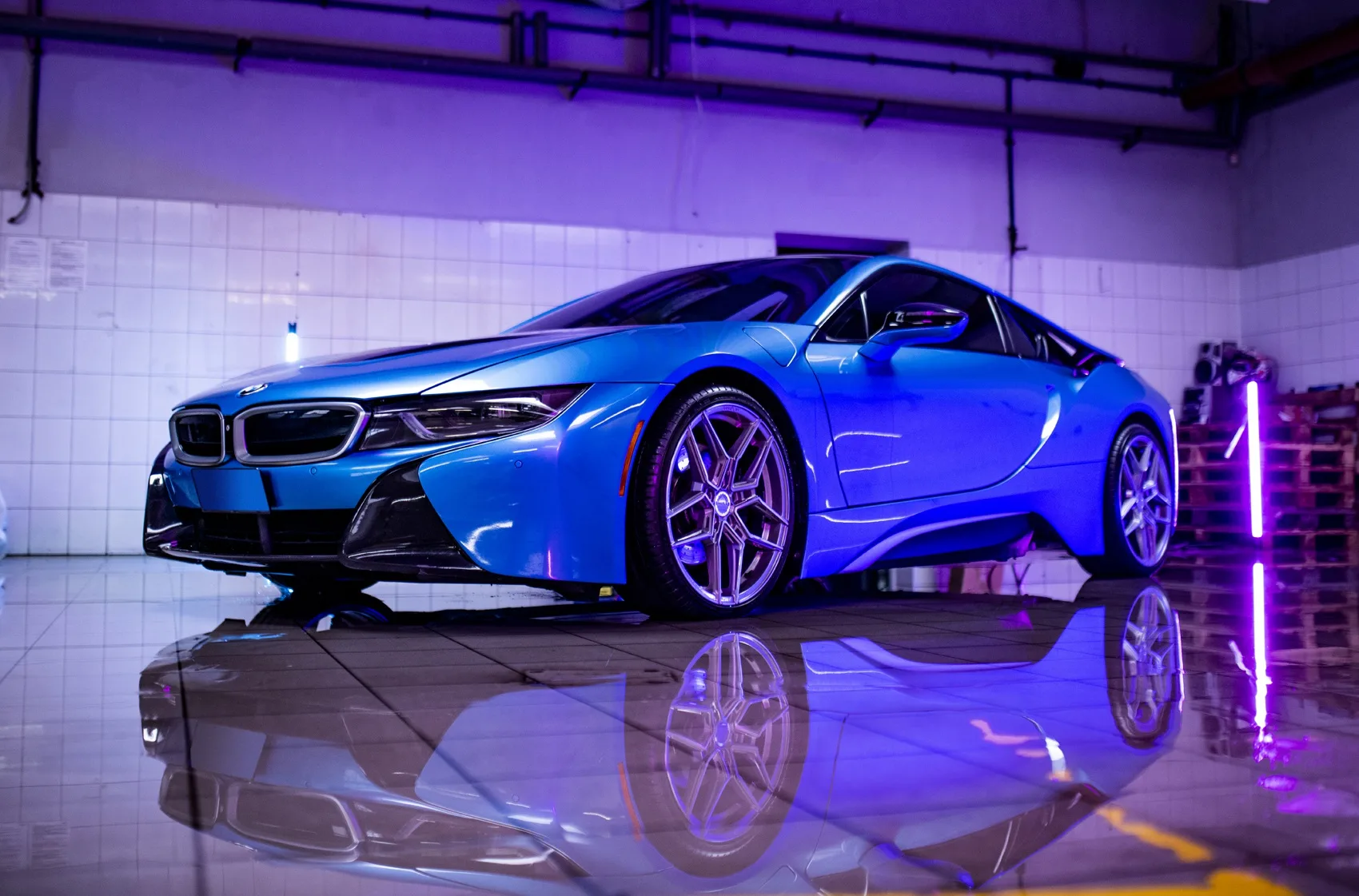 Concaver CVR5 on BMW i8 I12.1, photo 2