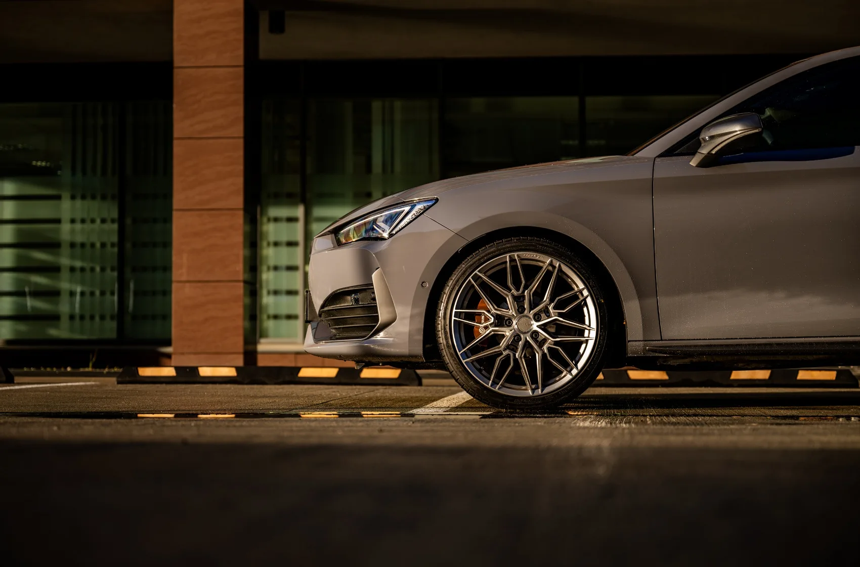 Concaver CVR6 on Cupra Leon 1st gen (KL)