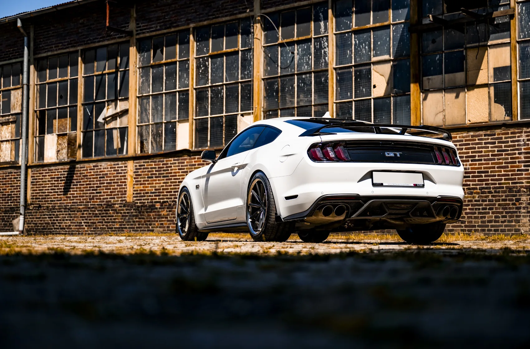 Concaver CVR8 on Ford Mustang S550.1, photo 10