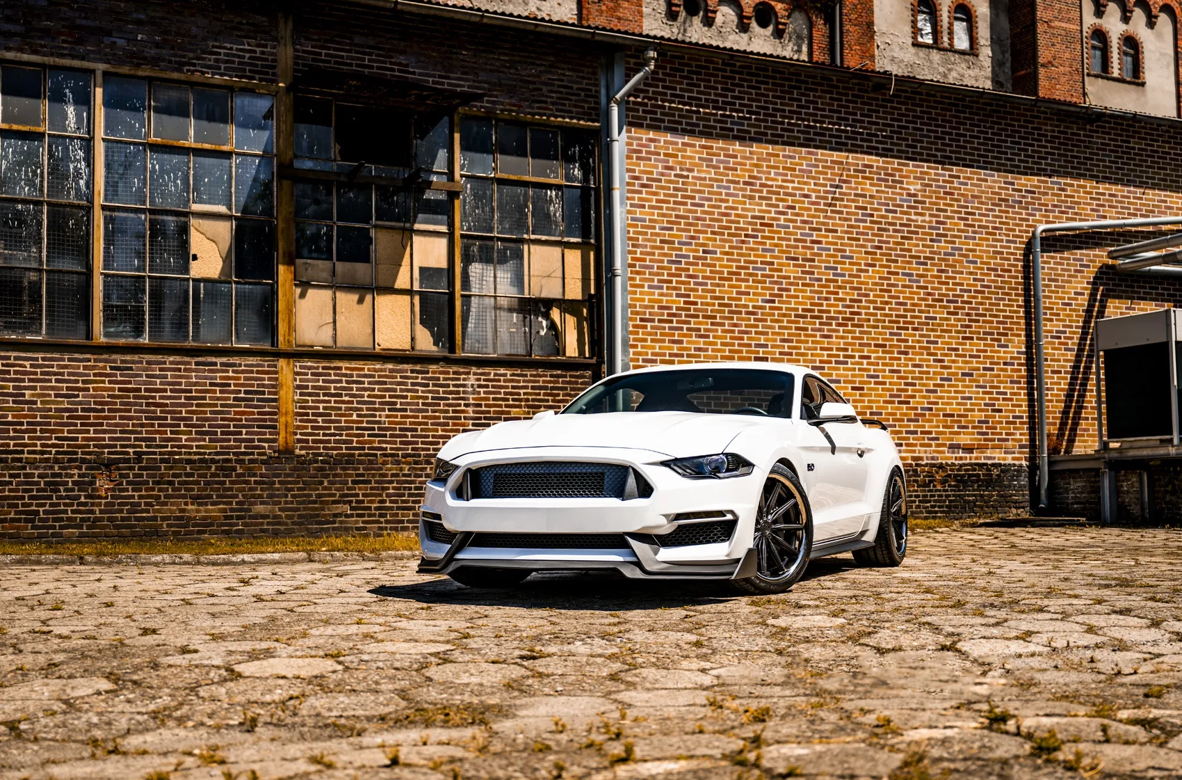 Concaver CVR8 on Ford Mustang S550.1, photo 7