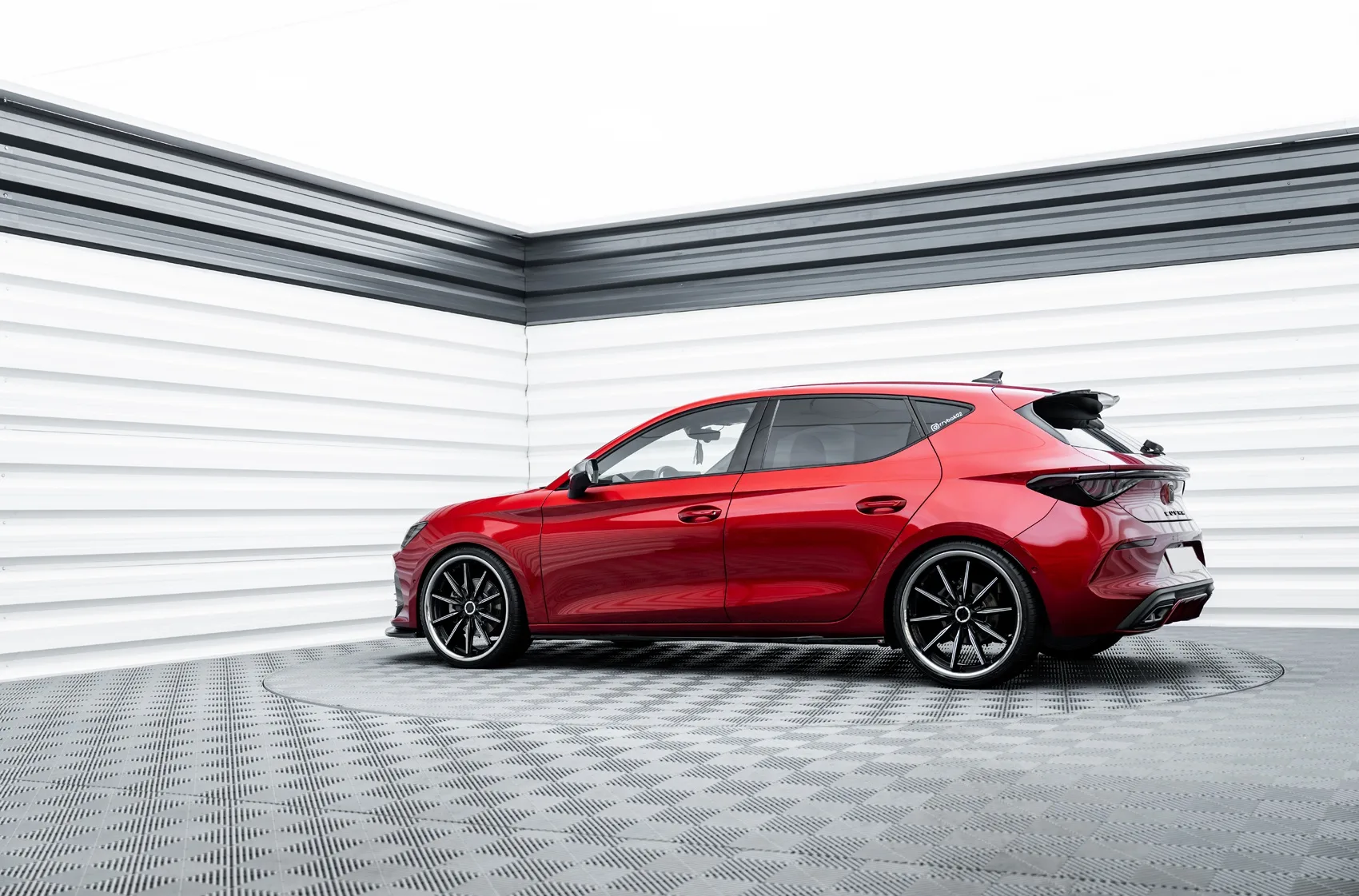 Concaver CVR8 on Cupra Leon 1st gen (KL), photo 6