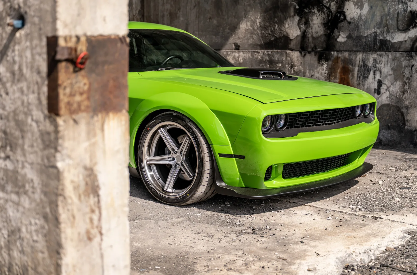 Concaver CVR9 on Dodge Challenger LC (3rd gen), photo 8
