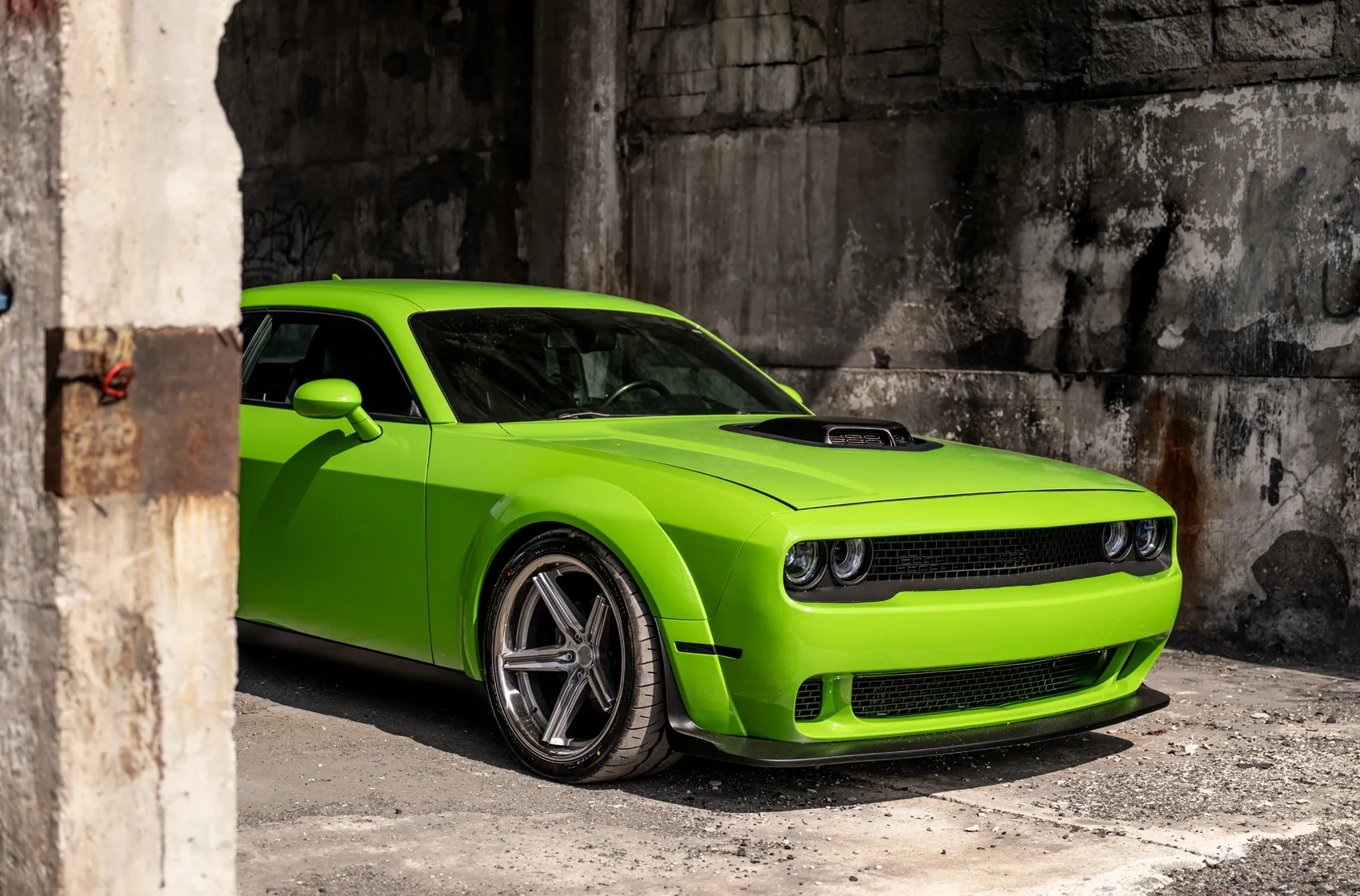 Concaver CVR9 on Dodge Challenger LC (3rd gen), photo 7