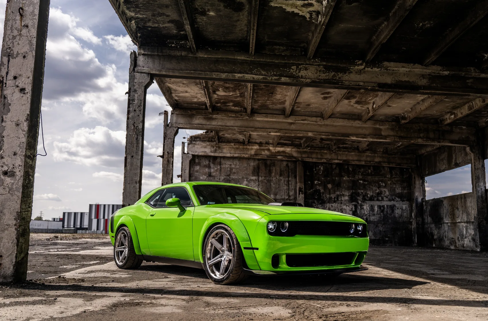Concaver CVR9 on Dodge Challenger LC (3rd gen)