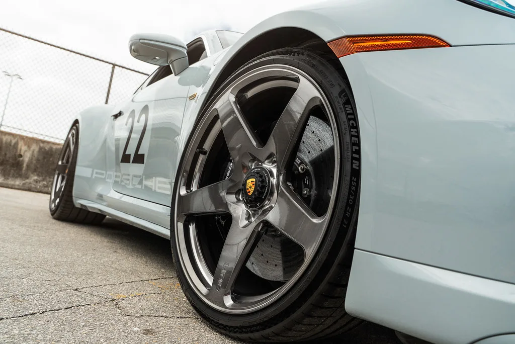 HRE Performance 527M on Porsche 911 992.1