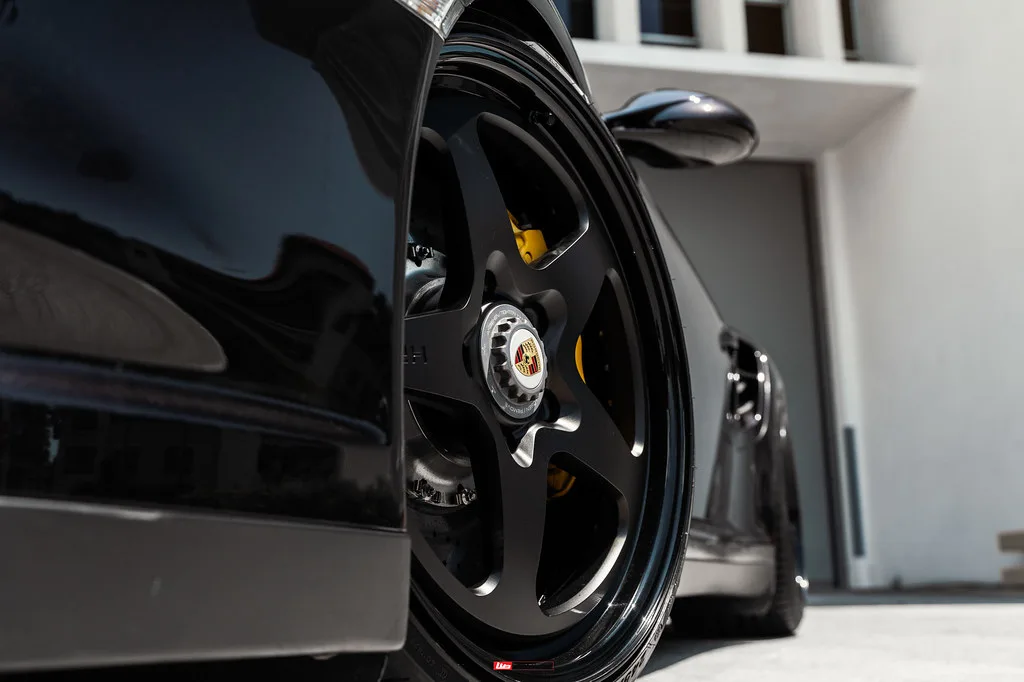 HRE Performance 527S on Porsche 911 997.2