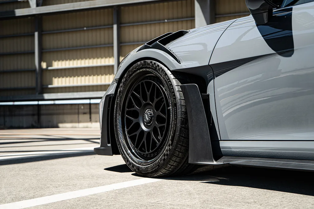 HRE Performance Classic 300 CRBN on Porsche 911 992.1, photo 9