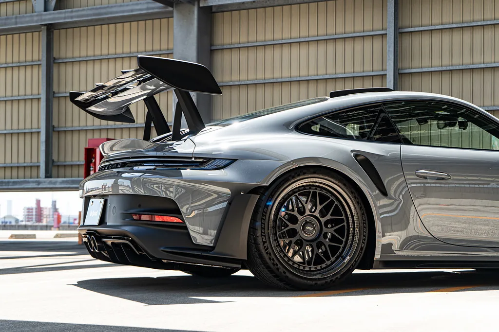 HRE Performance Classic 300 CRBN on Porsche 911 992.1, photo 6