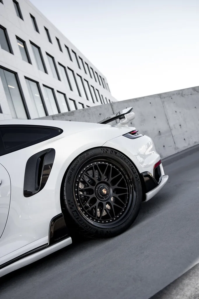 HRE Performance Classic 300 FMR on Porsche 911 992.1, photo 10