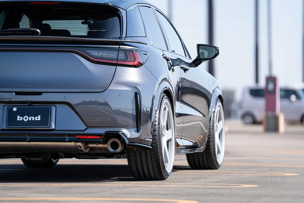 HRE Performance Classic 305 GT on Lexus LBX 1st gen, photo 3