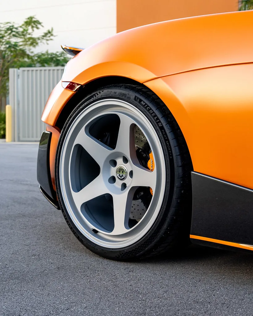 HRE Performance Classic 305 GT on McLaren 600LT