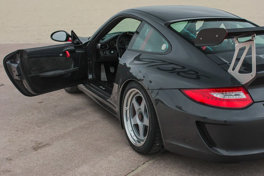 HRE Performance Classic 305 on Porsche 911 997.2