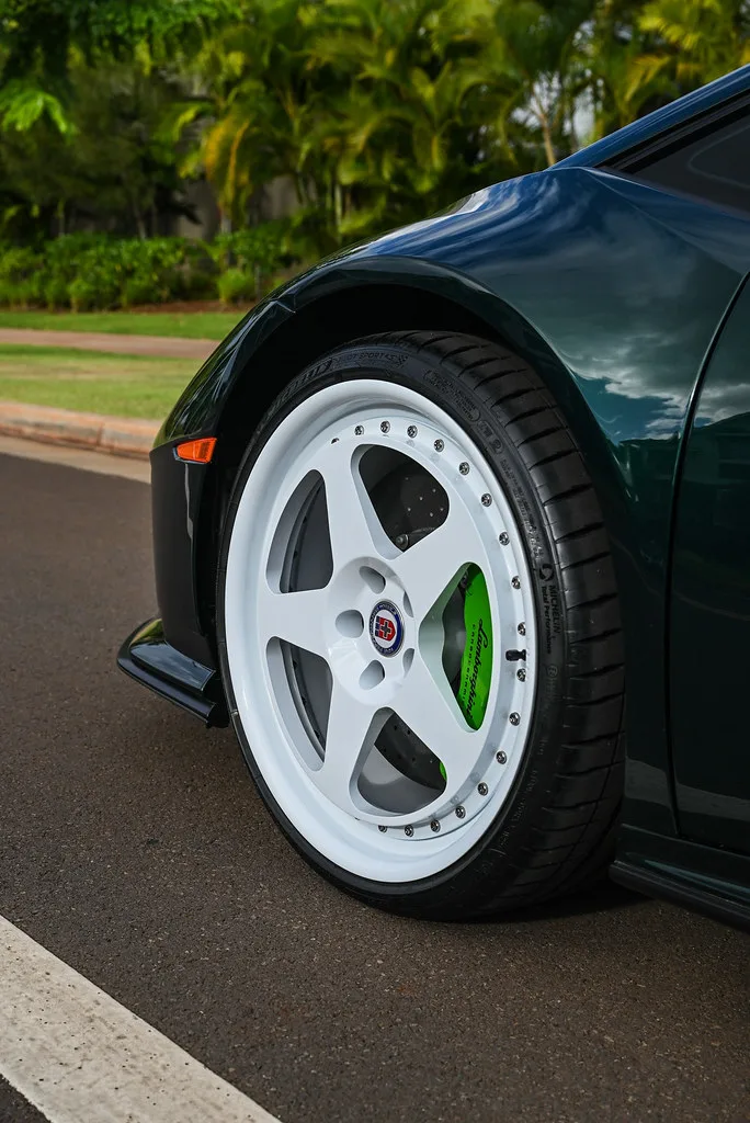 HRE Performance Classic 305 on Lamborghini Huracan (2014)
