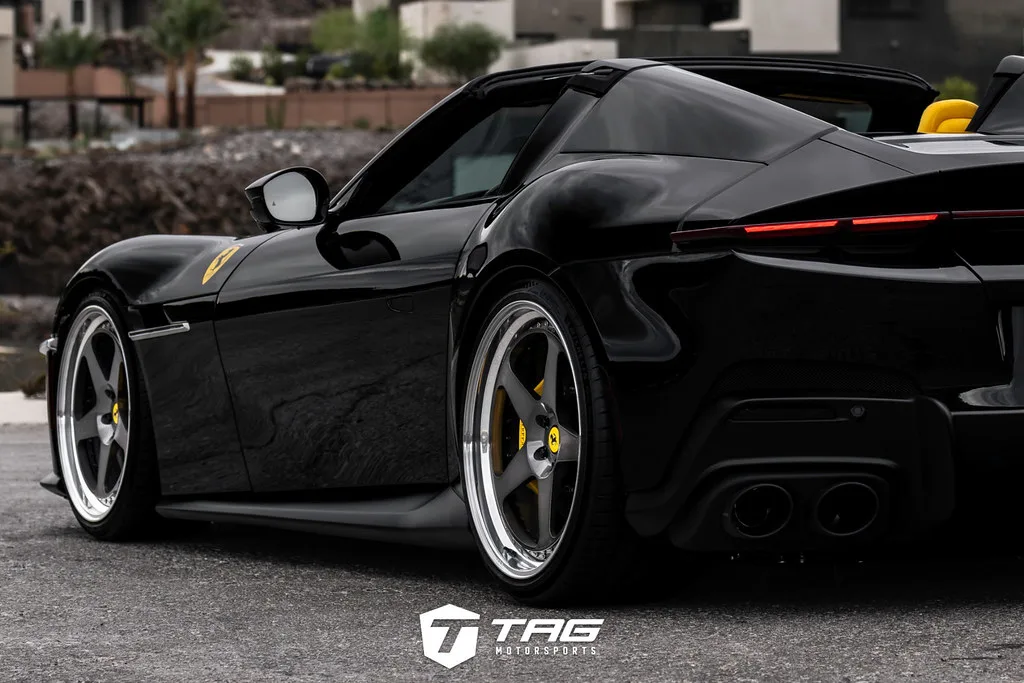 HRE Performance Classic 305 on Ferrari 12Cilindri