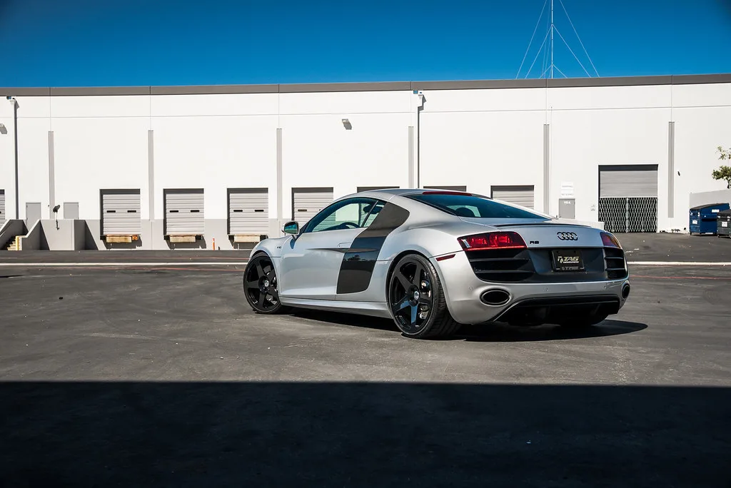 HRE Performance Classic 305M on Audi R8 Type 42.1