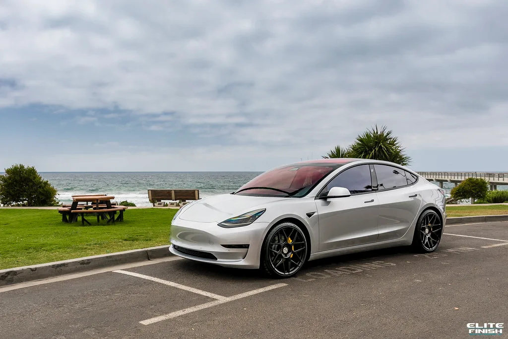 HRE Performance FlowForm FF01 Wheels on Tesla Model 3 Original (2017-2023), photo 3