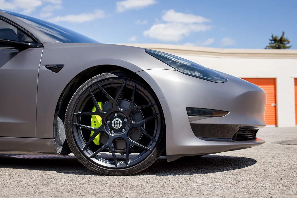 HRE Performance FlowForm FF01 on Tesla Model 3 Original (2017-2023), photo 7