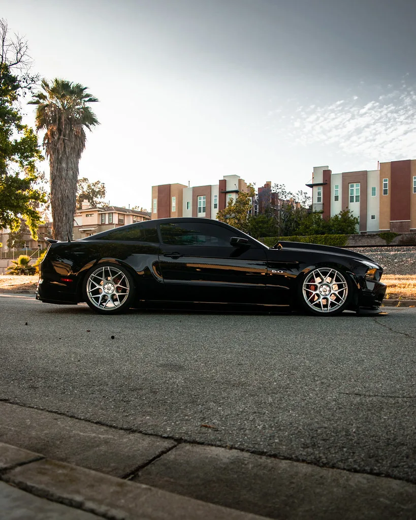 HRE Performance FlowForm FF01 on Ford Mustang S197.1