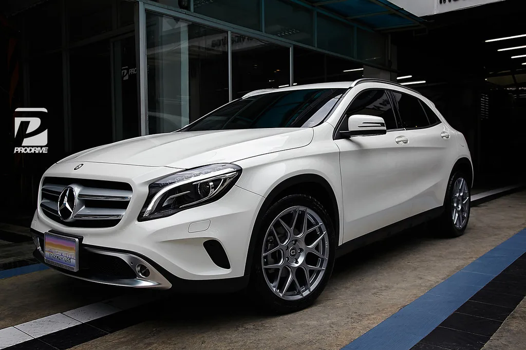 HRE Performance FlowForm FF01 on Mercedes-Benz GLA X156.1
