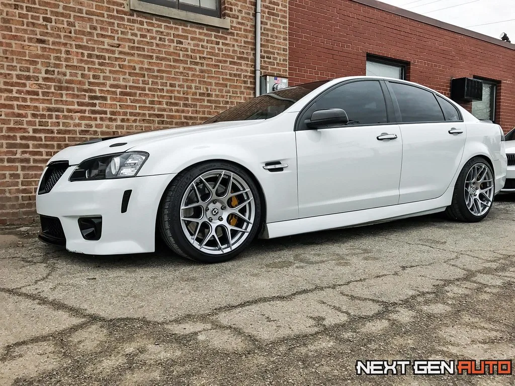 HRE Performance FlowForm FF01 on Pontiac G8 (2008-2009)