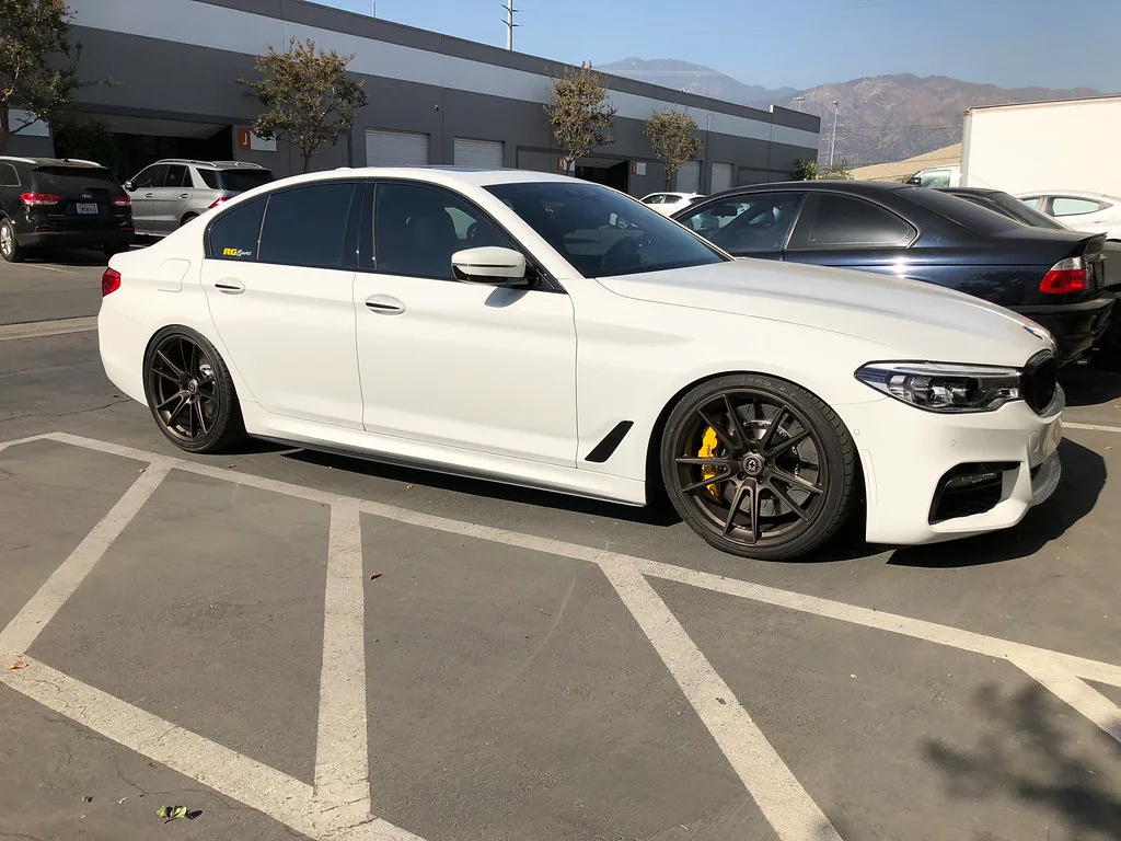 HRE Performance FlowForm FF04 on BMW 5 Series G30.1, photo 2