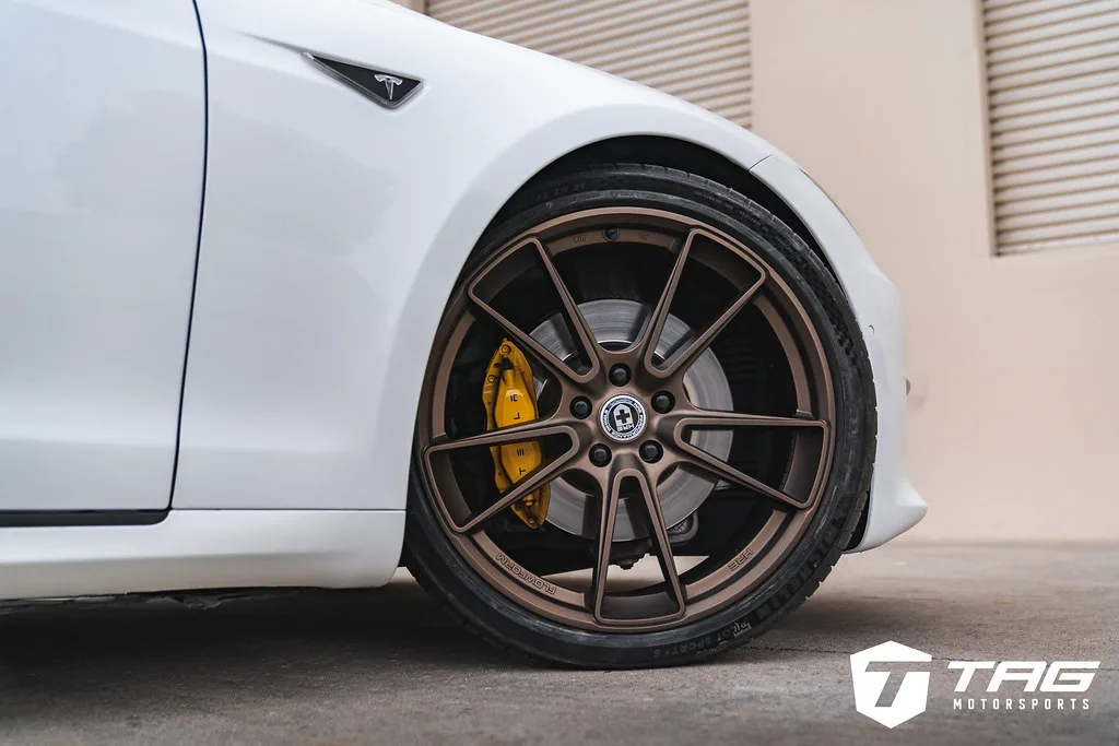 HRE Performance FlowForm FF04 on Tesla Model S Original (2012-2016), photo 2