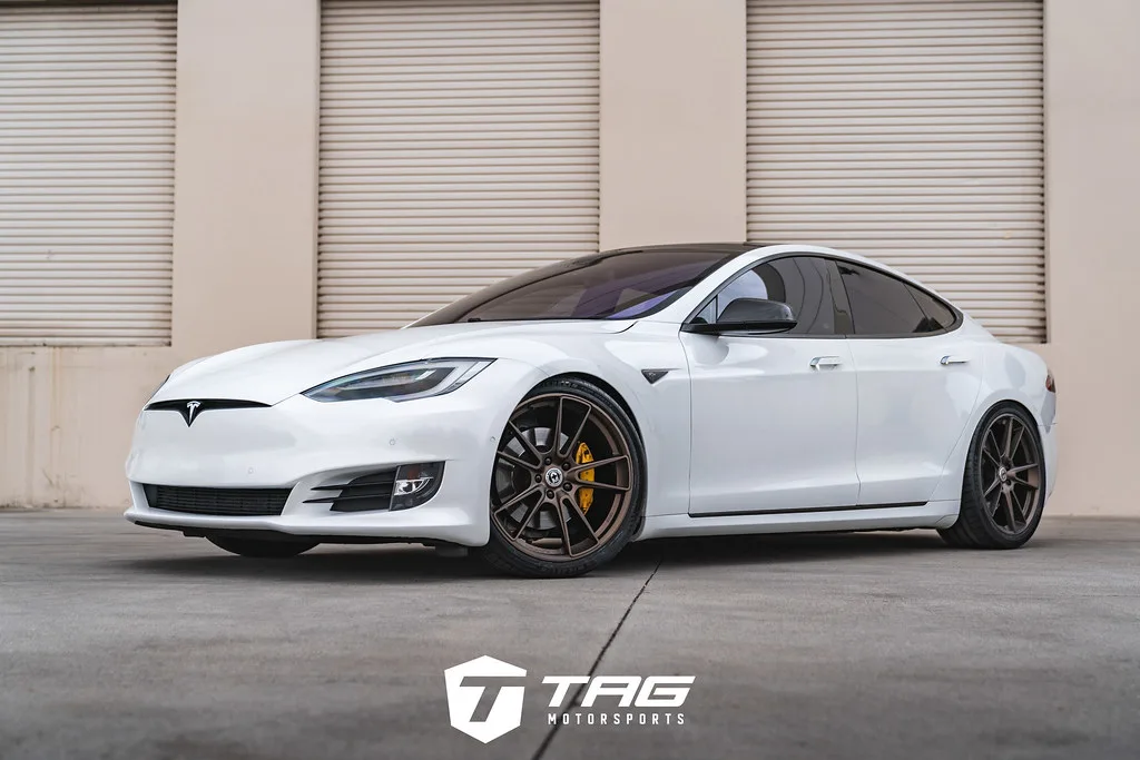 HRE Performance FlowForm FF04 on Tesla Model S Original (2012-2016), photo 5