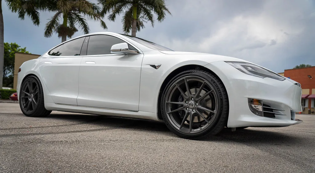 HRE Performance FlowForm FF04 on Tesla Model S Original (2012-2016), photo 10