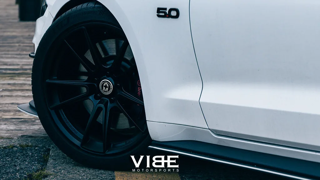 HRE Performance FlowForm FF04 on Ford Mustang S550.1, photo 2