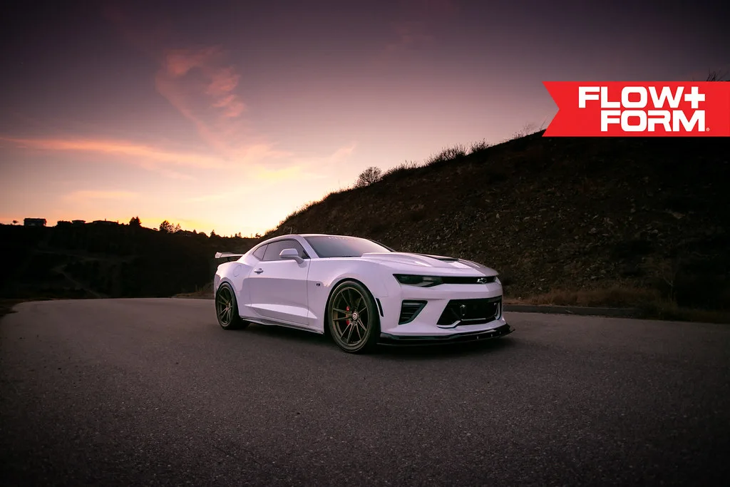 HRE Performance FlowForm FF04 on Chevrolet Camaro Sixth Generation (2016-24)