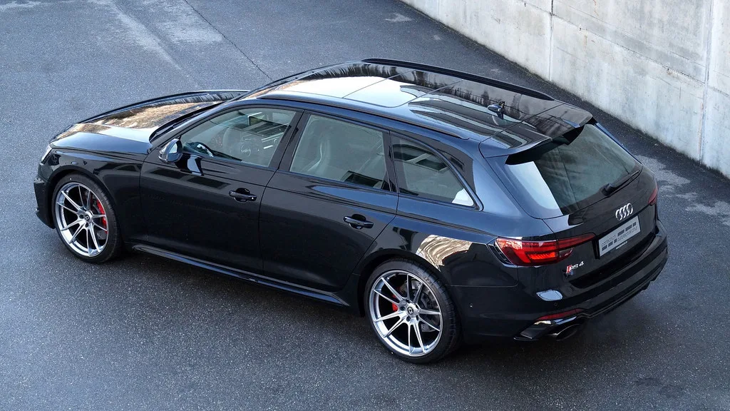 HRE Performance FlowForm FF04 on Audi RS 4 B9.1