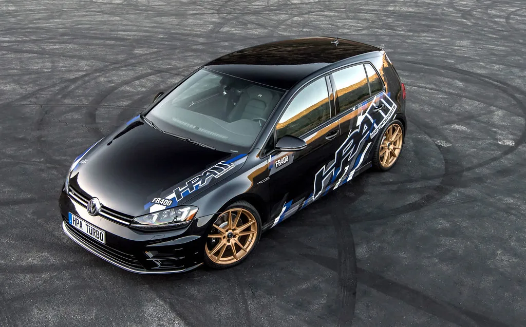 HRE Performance FlowForm FF04 on Volkswagen Golf Mk7 (Typ 5G).1, photo 2