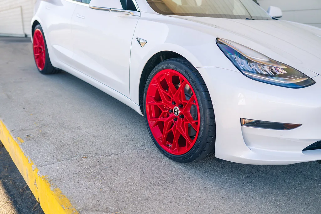 HRE Performance FlowForm FF10 on Tesla Model 3 Original (2017-2023), photo 7