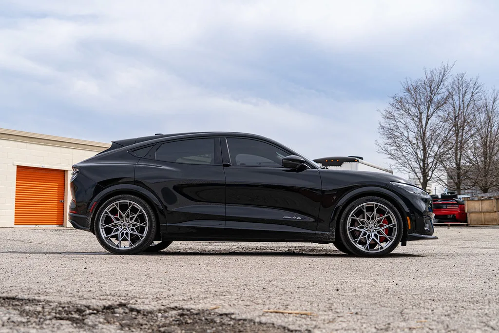 HRE Performance FlowForm FF10 on Ford Mustang Mach-E Mach-E, photo 6