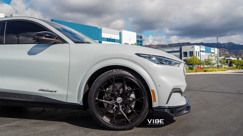 HRE Performance FlowForm FF10 on Ford Mustang Mach-E Mach-E, photo 4