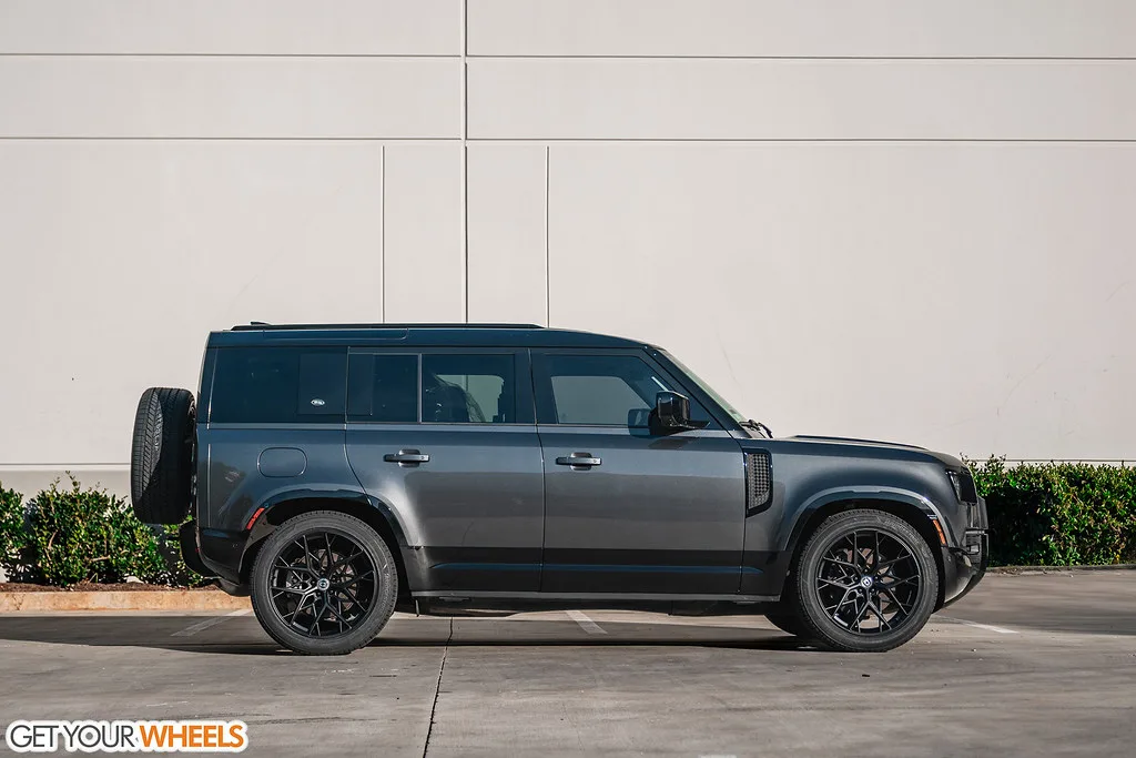 HRE Performance FlowForm FF10 on Land Rover Defender L663
