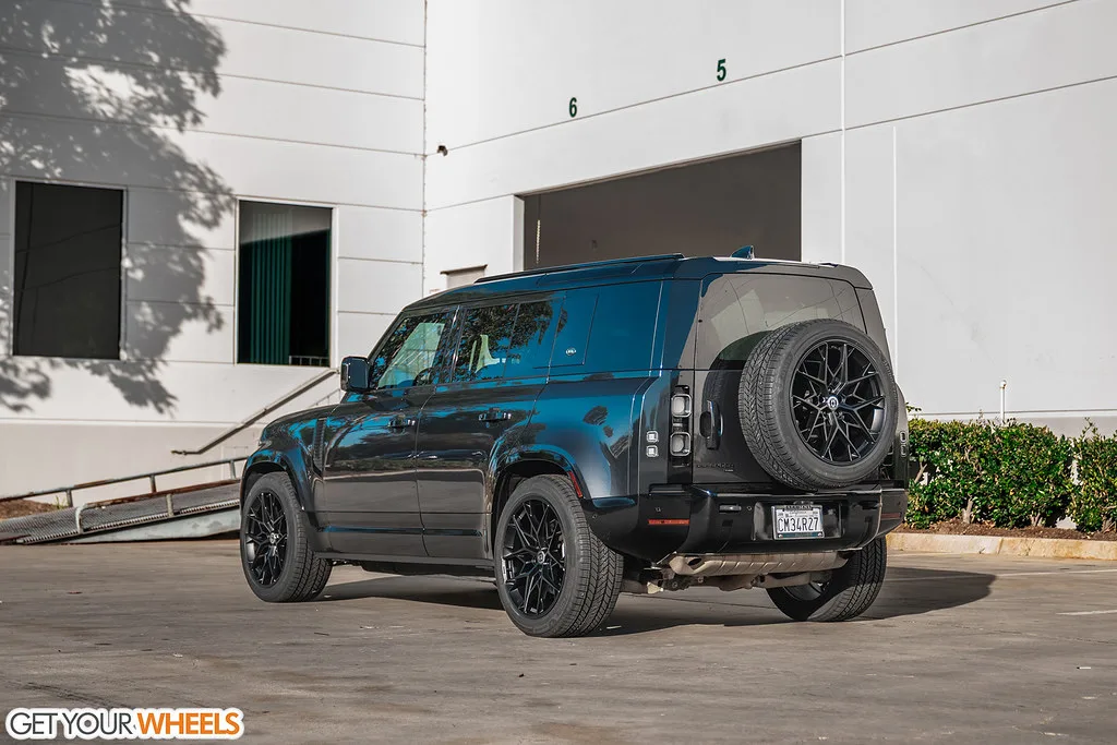 HRE Performance FlowForm FF10 on Land Rover Defender L663, photo 2