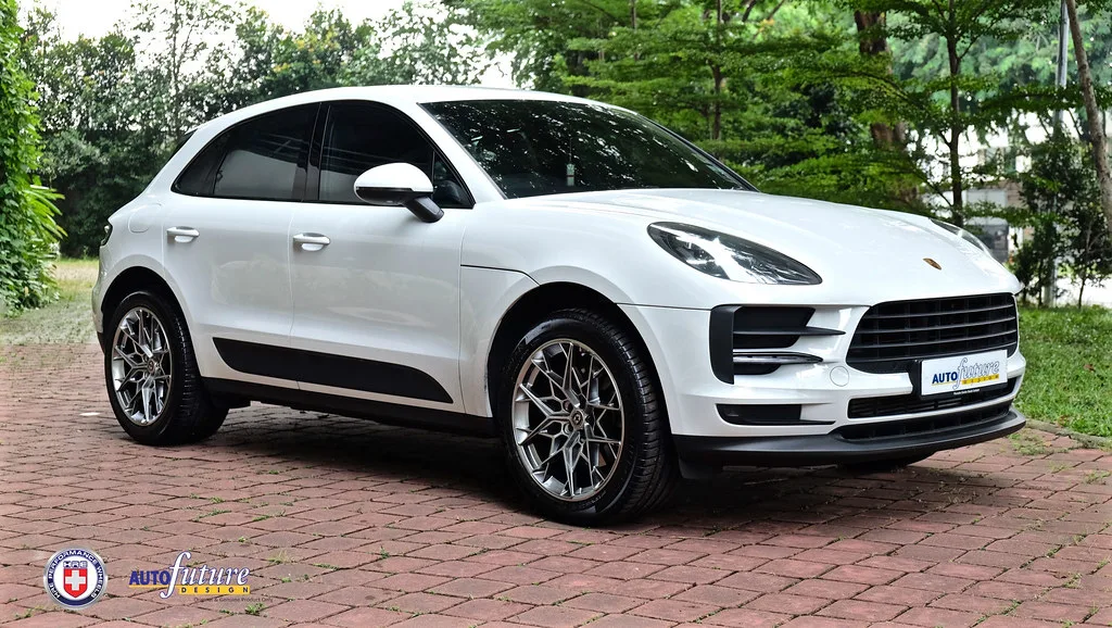 HRE Performance FlowForm FF10 on Porsche Macan 95B.1, photo 3