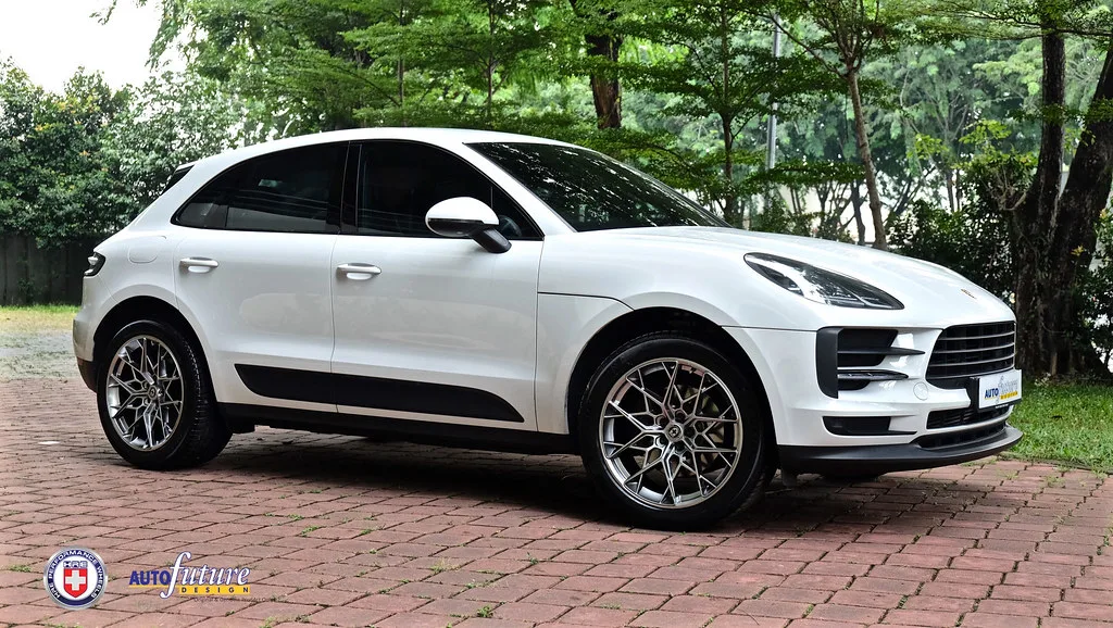 HRE Performance FlowForm FF10 on Porsche Macan 95B.1, photo 2