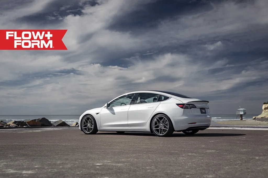 HRE Performance FlowForm FF11 on Tesla Model 3 Original (2017-2023), photo 8
