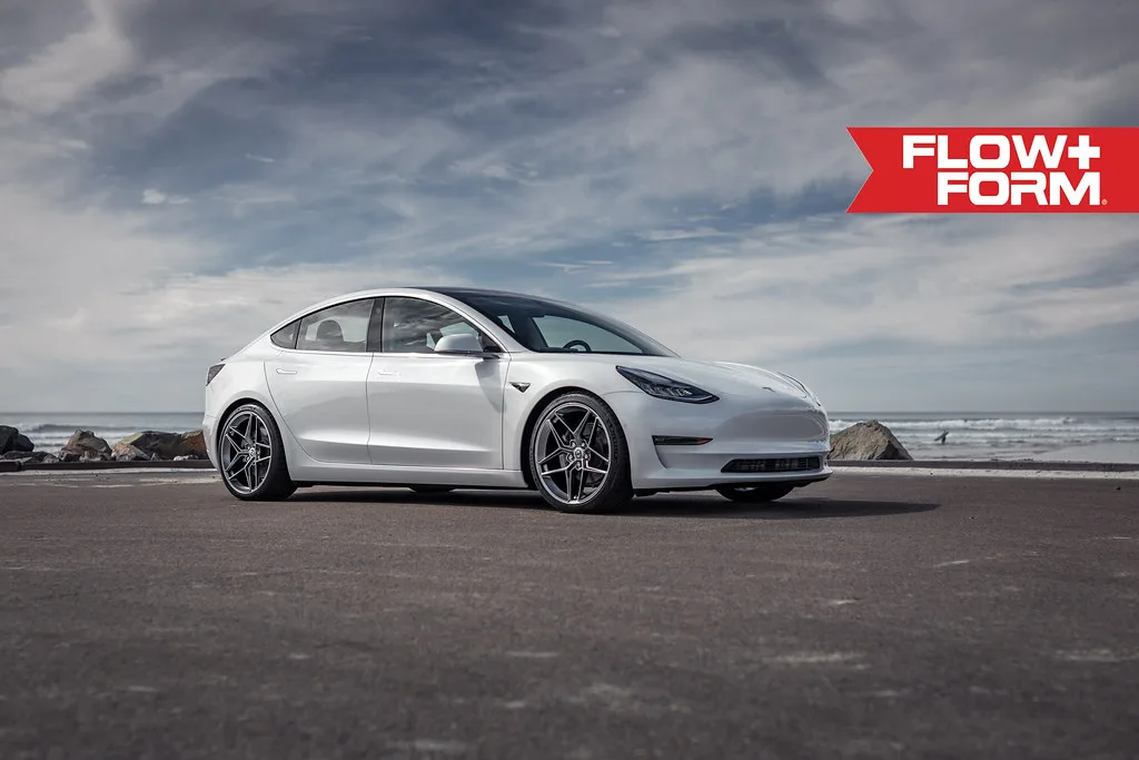 HRE Performance FlowForm FF11 on Tesla Model 3 Original (2017-2023), photo 3