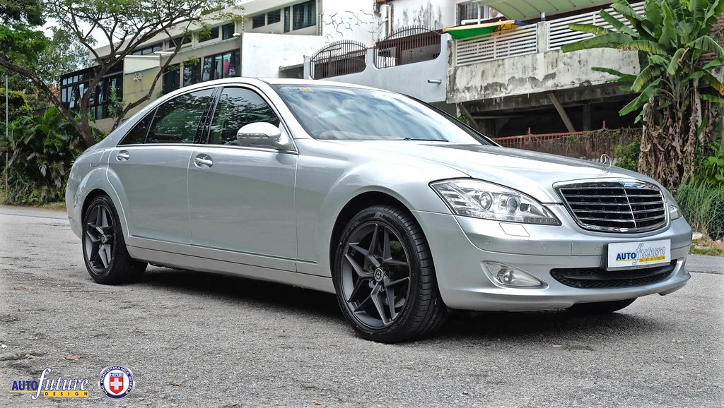 HRE Performance FlowForm FF11 on Mercedes-Benz S-Class W221.1