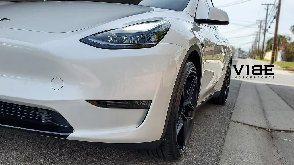 HRE Performance FlowForm FF11 on Tesla Model Y Original (2020-), photo 2