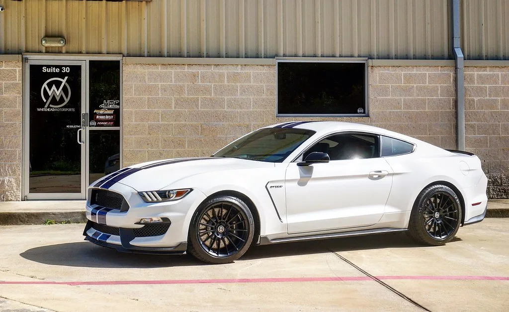 HRE Performance FlowForm FF15 Wheels on Shelby GT350 (modern), photo 7