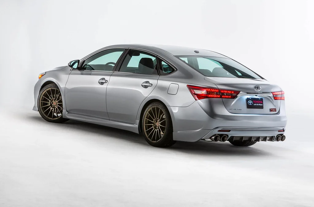 HRE Performance FlowForm FF15 on Toyota Avalon XX40