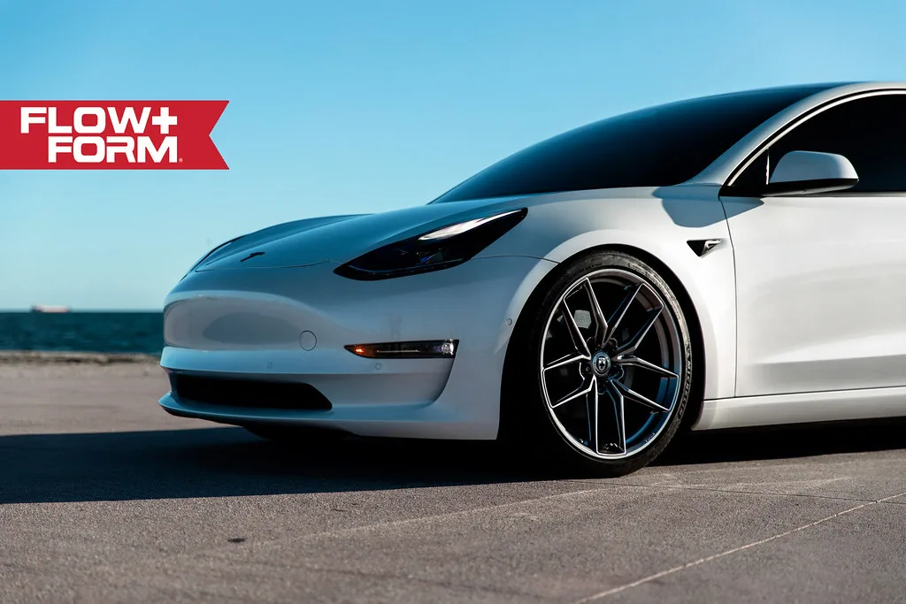 HRE Performance FlowForm FF21 on Tesla Model 3 Original (2017-2023), photo 3