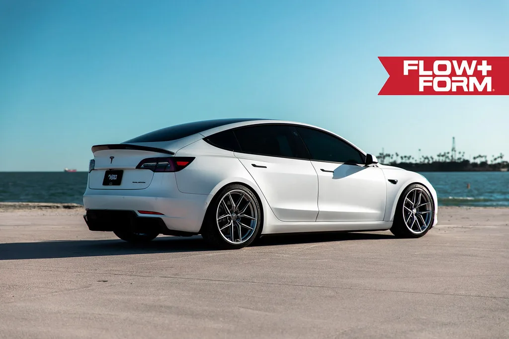 HRE Performance FlowForm FF21 on Tesla Model 3 Original (2017-2023), photo 9