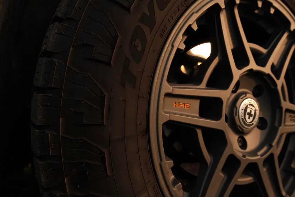 HRE Performance FlowForm FT1 on Rivian R1T 1st gen, photo 2