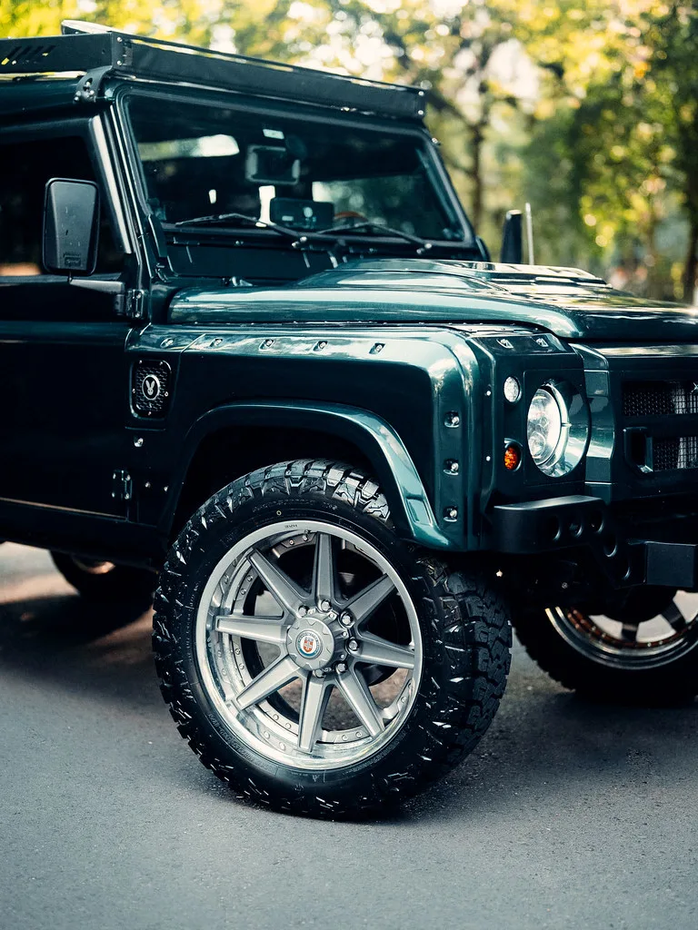 HRE Performance HD188 on Land Rover Defender (Classic), photo 4