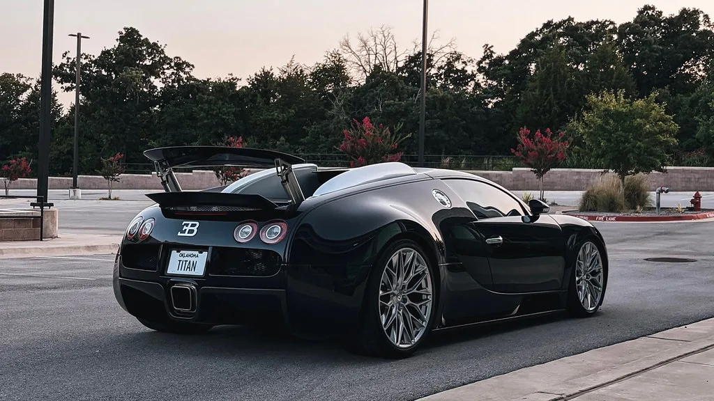HRE Performance P200 on Bugatti Veyron